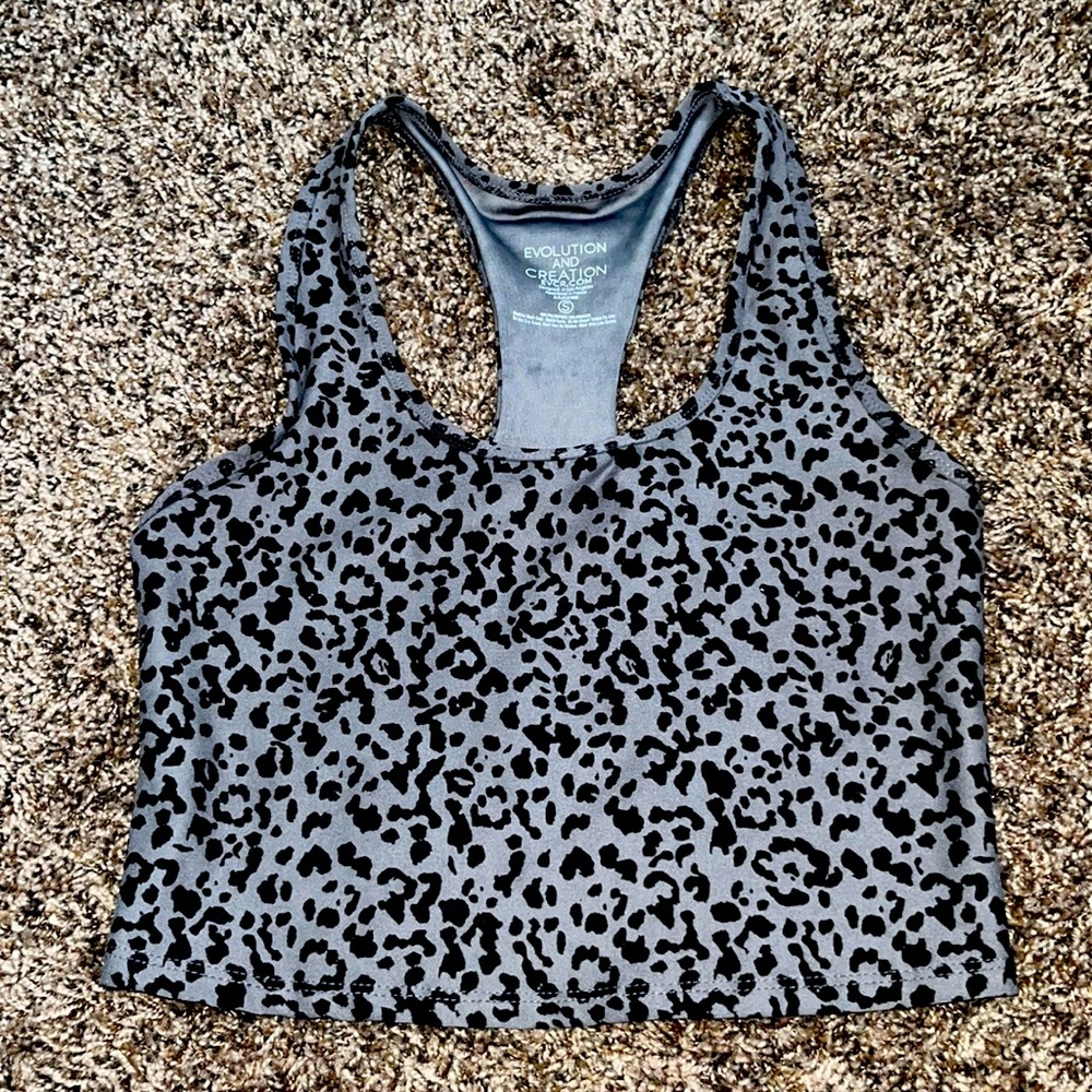 EVCR activewear top